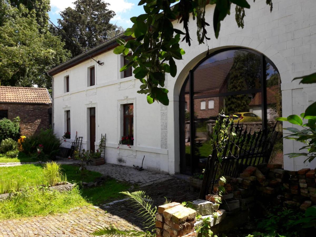 La cave au chat'pitre / l'étable Villers-le-Bouillet Exterior foto